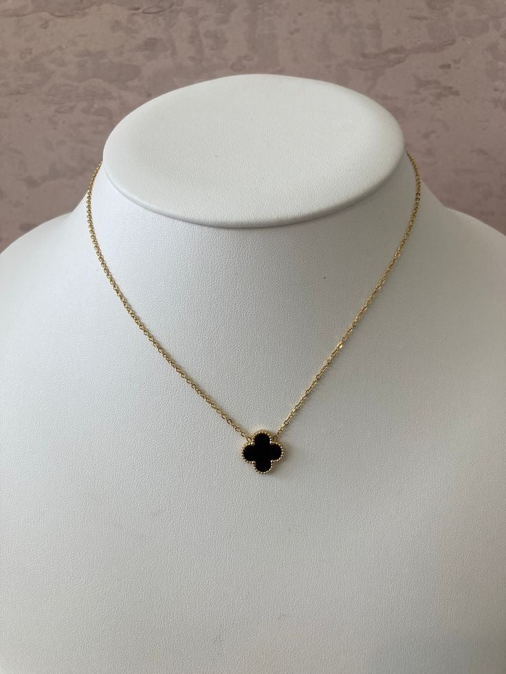 Van Cleef collar gold fullset