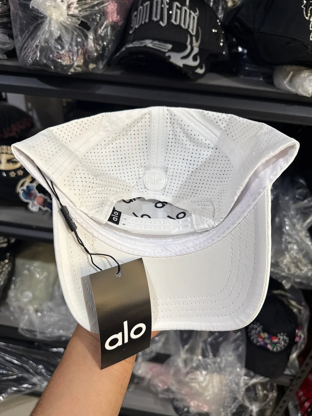 alo white